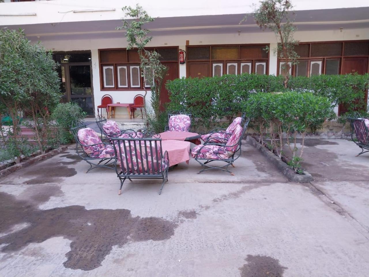 Rezeiky Hotel & Camp Luxor Exterior photo