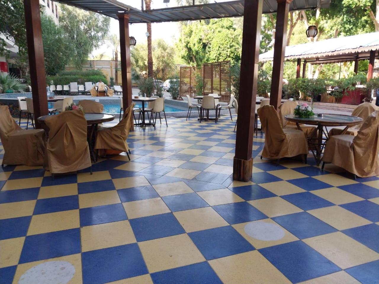 Rezeiky Hotel & Camp Luxor Exterior photo