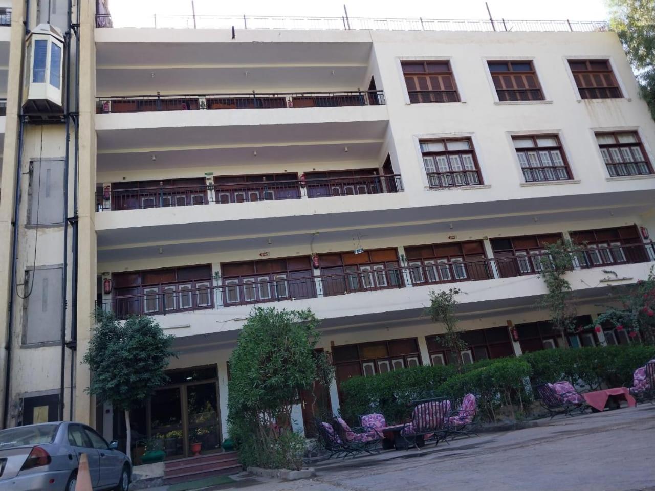Rezeiky Hotel & Camp Luxor Exterior photo