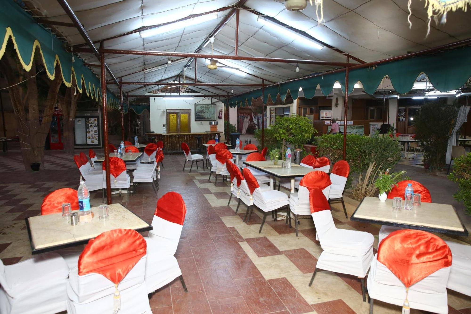 Rezeiky Hotel & Camp Luxor Exterior photo
