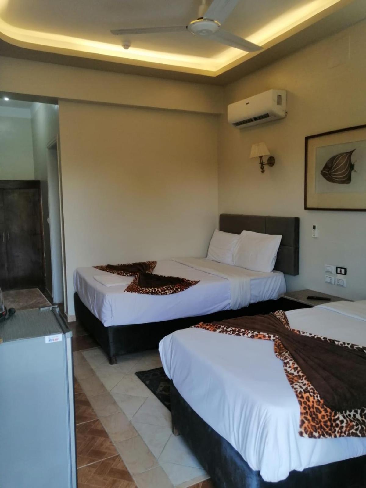 Rezeiky Hotel & Camp Luxor Exterior photo
