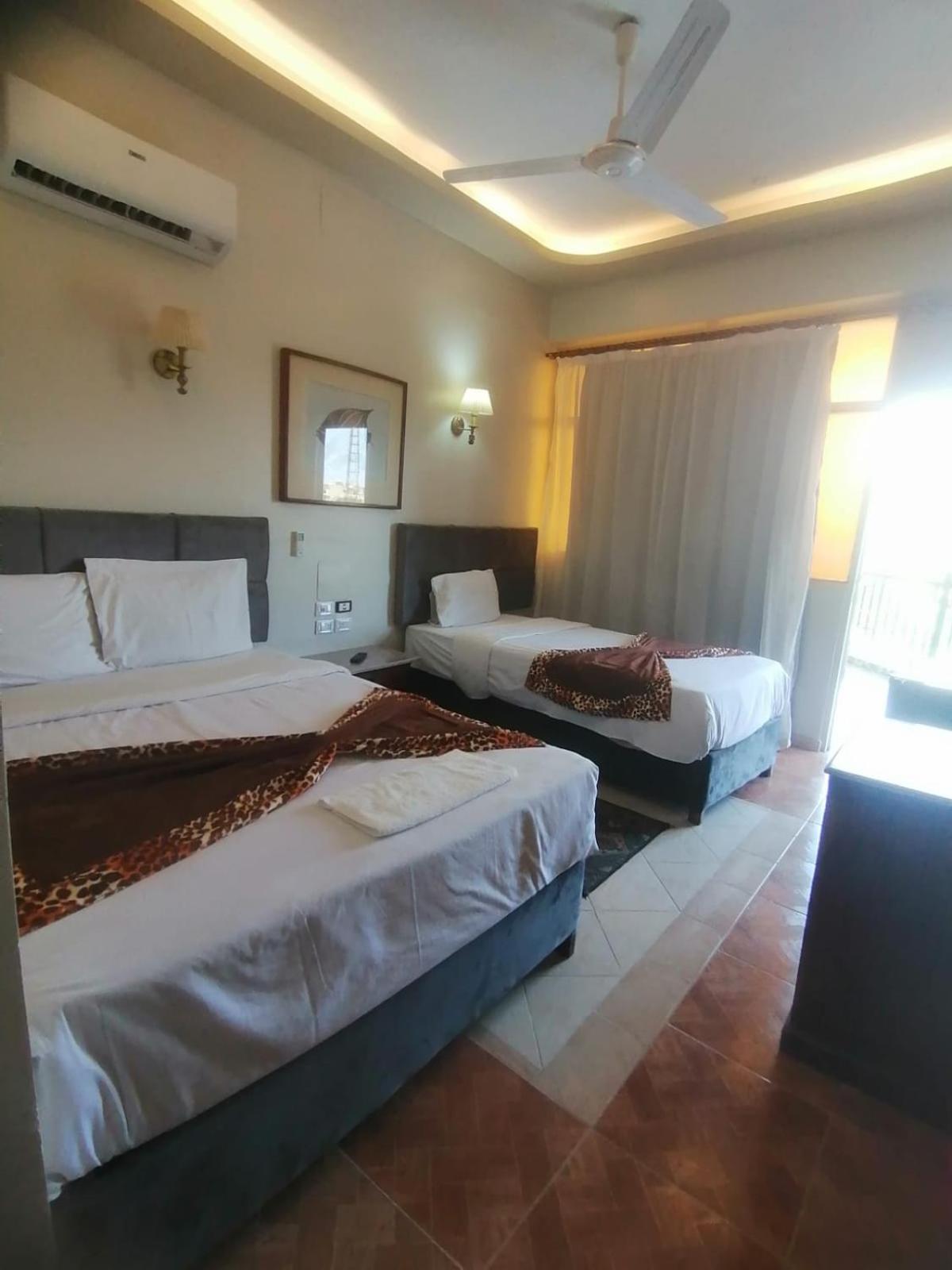 Rezeiky Hotel & Camp Luxor Exterior photo